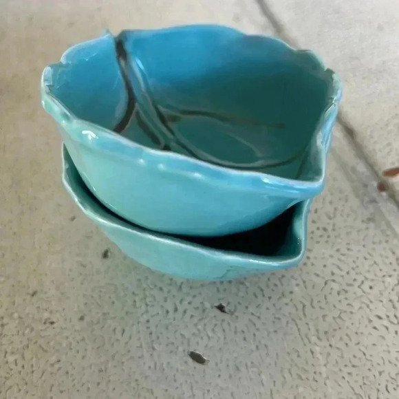 Vintage Italian Turquoise Leaf Trinket Bowls 2 - Picture 5 of 7